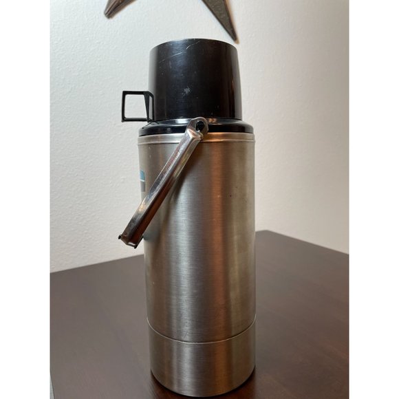 Vintage 2 Qt. Thermos-Stainless Steel - Picture 4 of 9